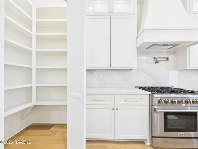 $1,063,296 | 223 Gunter Grass Court, Lafayette, LA 70508