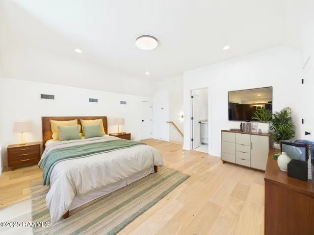 $1,063,296 | 223 Gunter Grass Court, Lafayette, LA 70508