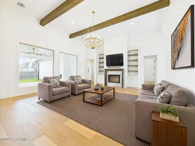 $1,063,296 | 223 Gunter Grass Court, Lafayette, LA 70508