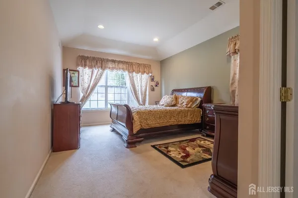 $750,000 | 56 Lakehurst Way, Monroe Township, NJ 08831