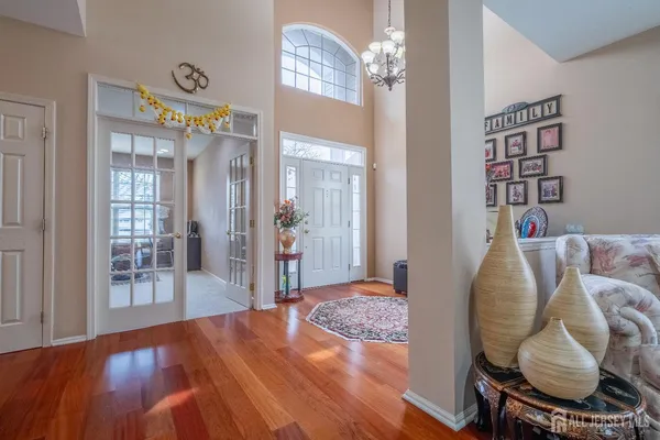 $750,000 | 56 Lakehurst Way, Monroe Township, NJ 08831