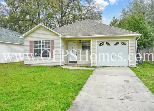 $1,595 | 2953 Sholtz Avenue, Crestview, FL 32539