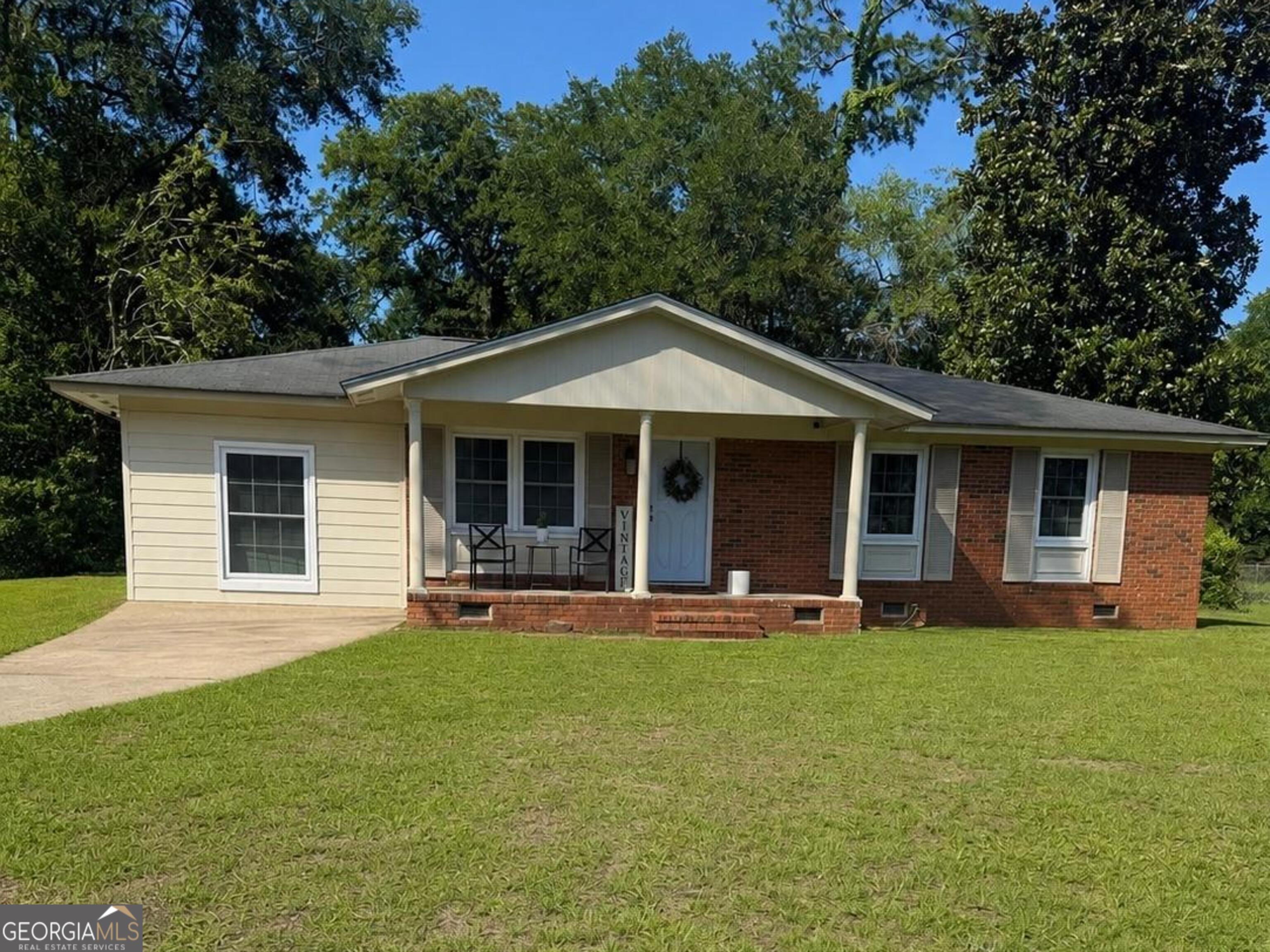 418 Vintage Road Albany, GA 31705 - Photo 1 of 29