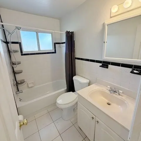 $2,700 | 5520 Hobson Street Northeast, St. Petersburg, FL 33703