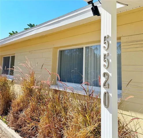 $2,700 | 5520 Hobson Street Northeast, St. Petersburg, FL 33703