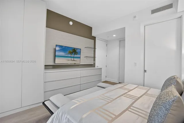 $15,000 | 5775 Collins Avenue, Unit 405, Miami Beach, FL 33140