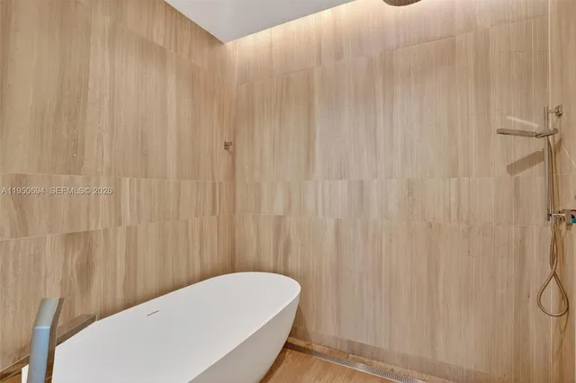 $15,000 | 5775 Collins Avenue, Unit 405, Miami Beach, FL 33140