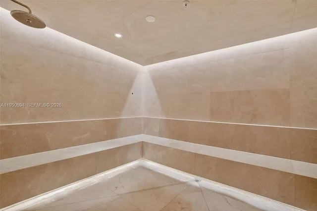 $15,000 | 5775 Collins Avenue, Unit 405, Miami Beach, FL 33140