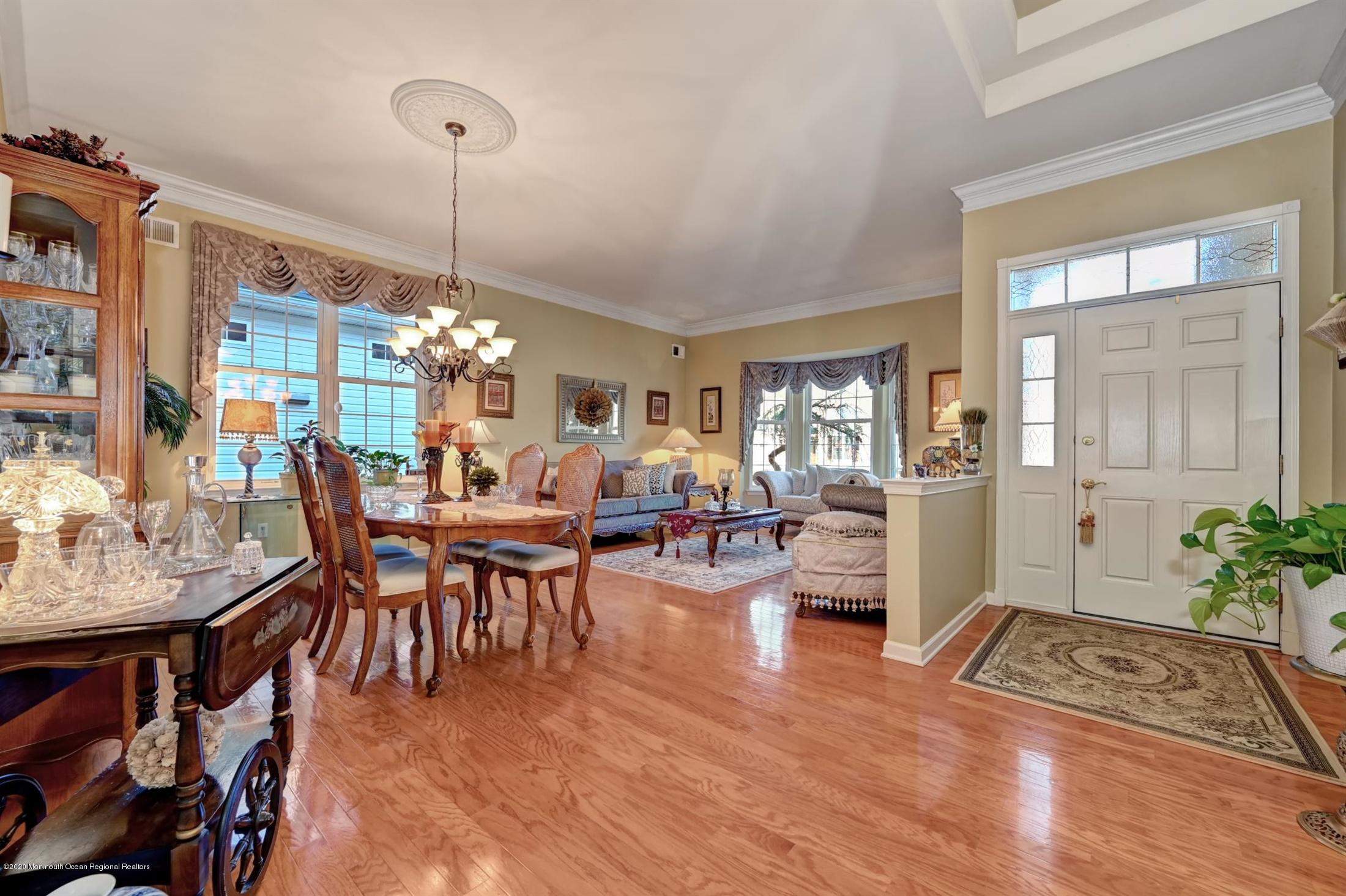 26 Crooked Stick Road Jackson, NJ 08527 - Photo 3 of 42 03-Dining