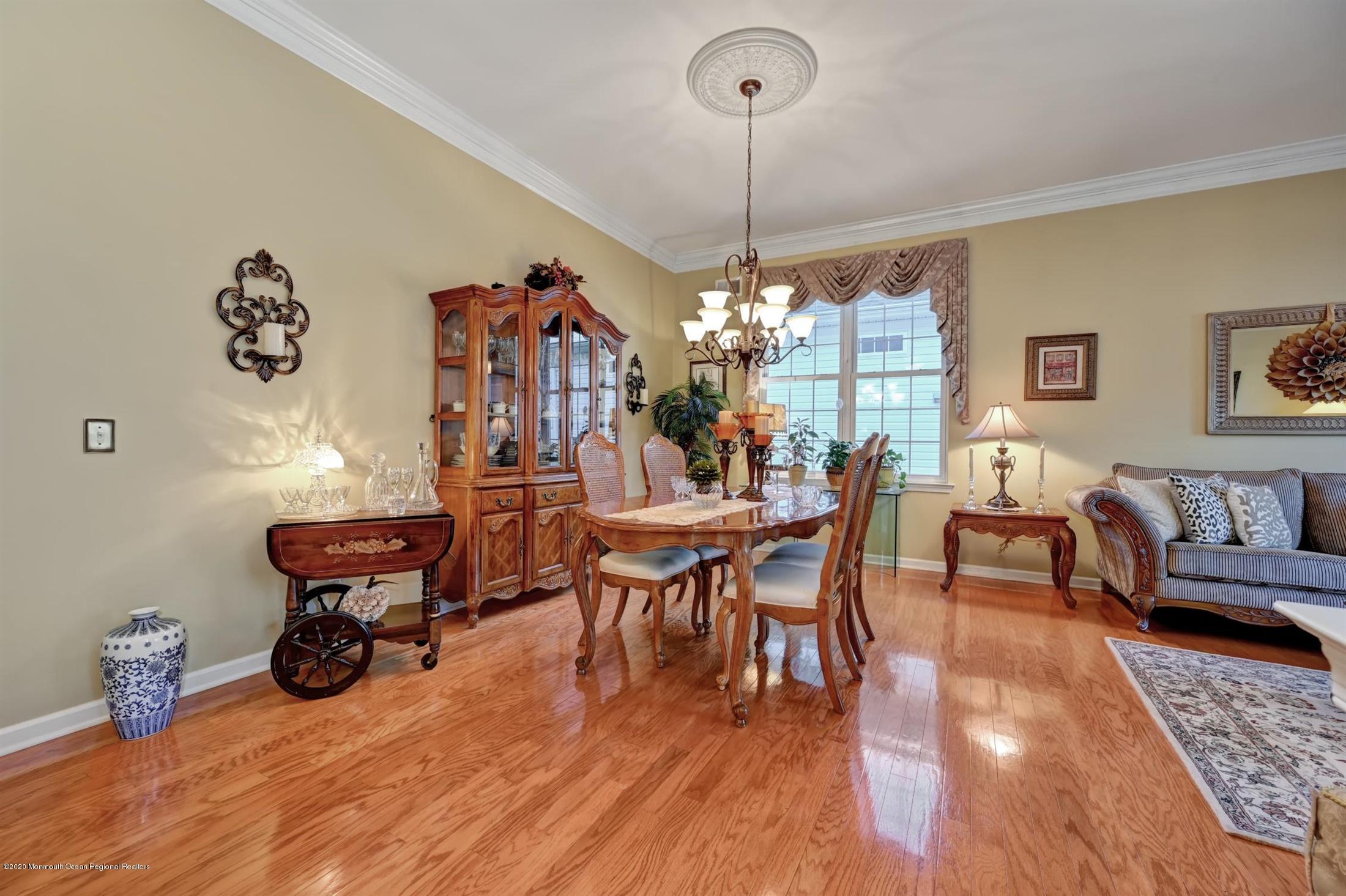 26 Crooked Stick Road Jackson, NJ 08527 - Photo 4 of 42 04-Dining