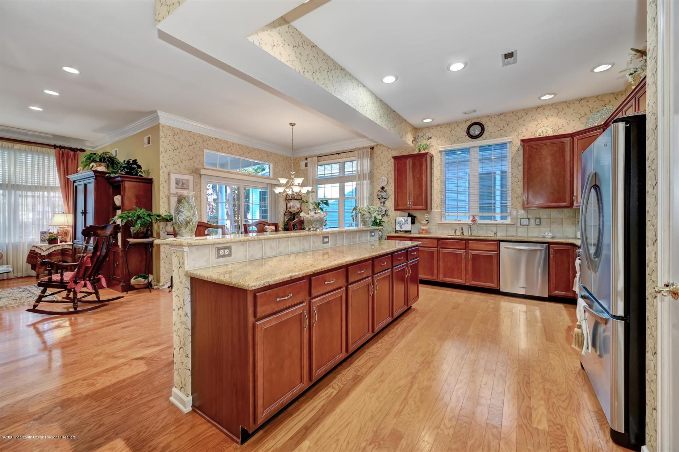 26 Crooked Stick Road Jackson, NJ 08527 - Photo 10 of 42 10-Kitchen