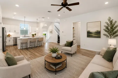 $419,000 | 1526 Ojeman Road, Unit A, Houston, TX 77055