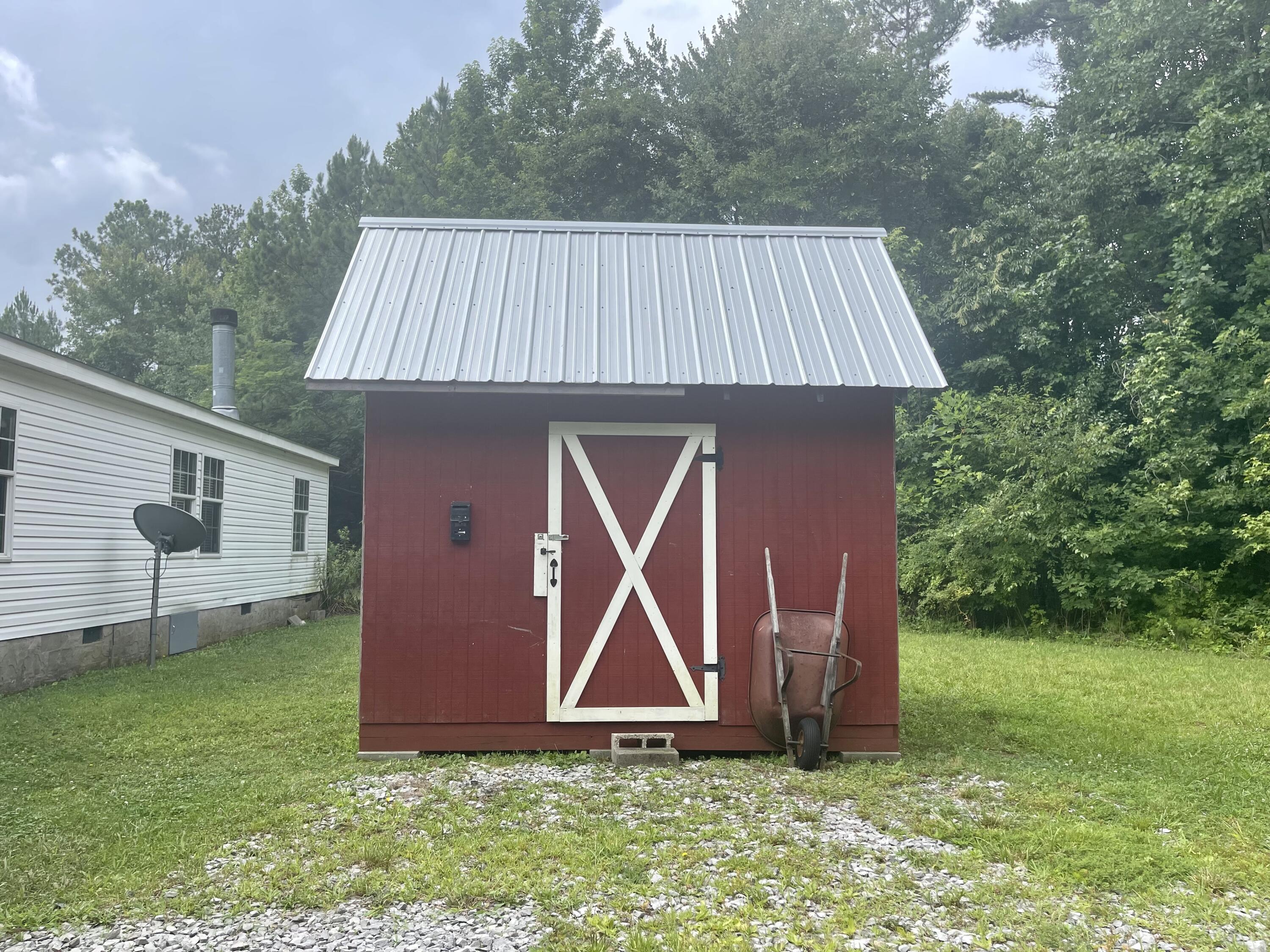 1975 Ledford Road Soddy Daisy, TN 37379 - Photo 16 of 17 608AA83F-0336-40CB-8241-B435514E75CB
