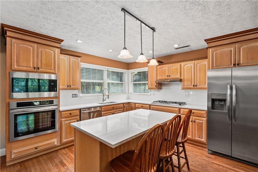 636 Frankfort Road Monaca, PA 15061 - Photo 6 of 30 Gallery Image 6