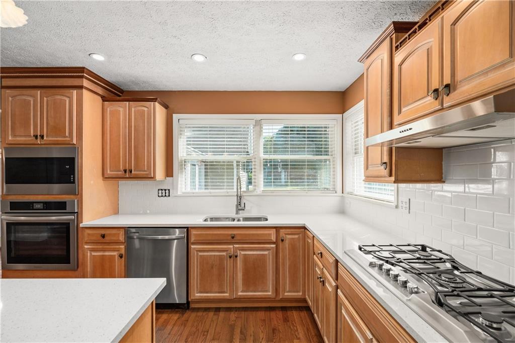 636 Frankfort Road Monaca, PA 15061 - Photo 7 of 30 Gallery Image 7