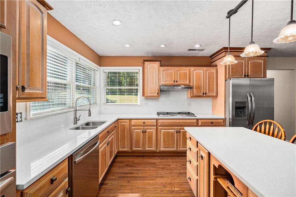 636 Frankfort Road Monaca, PA 15061 - Photo 8 of 30 Gallery Image 8