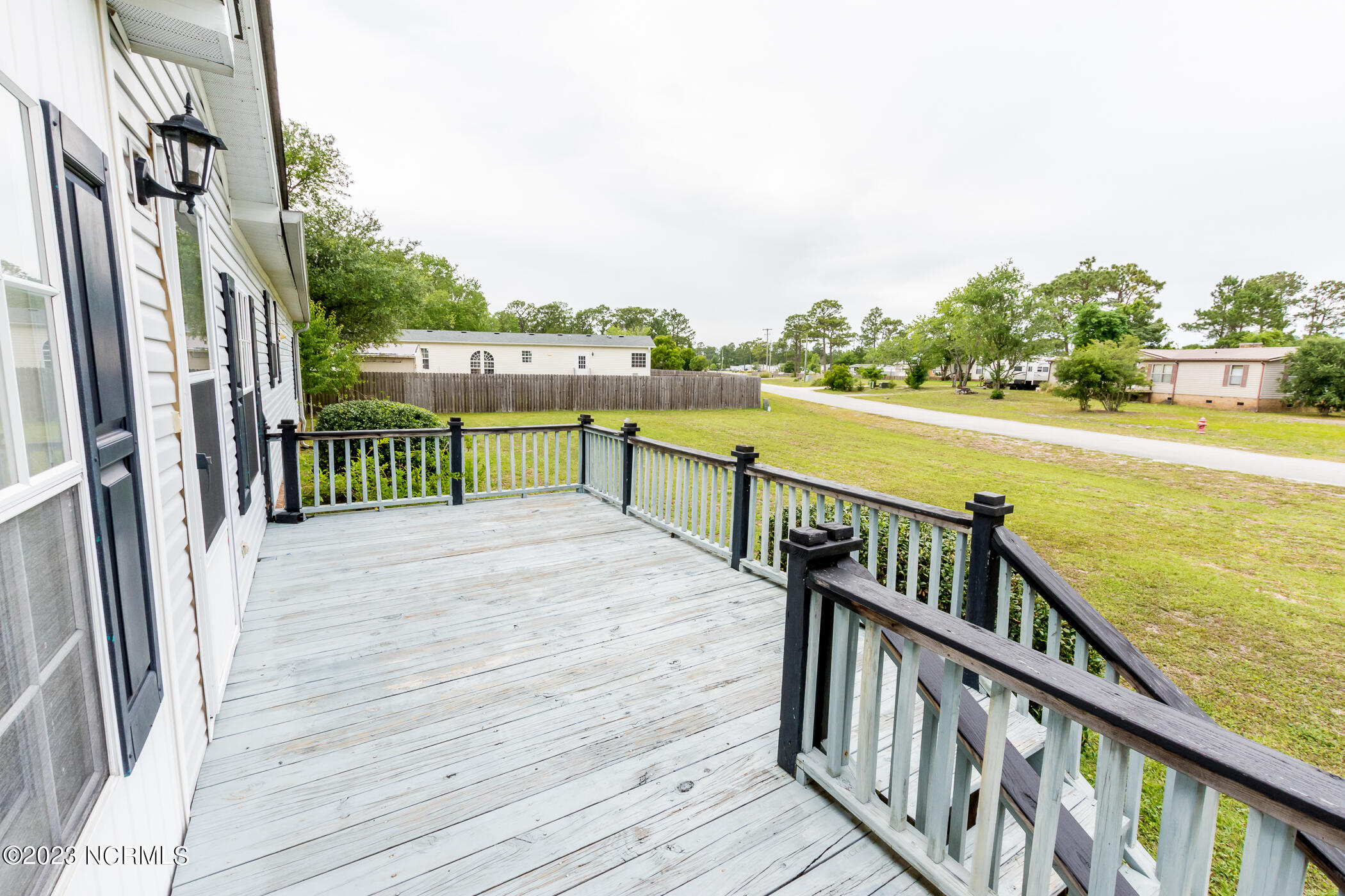 115 North Queens Street Hubert, NC 28539 - Photo 5 of 84 115 N Queens St-19