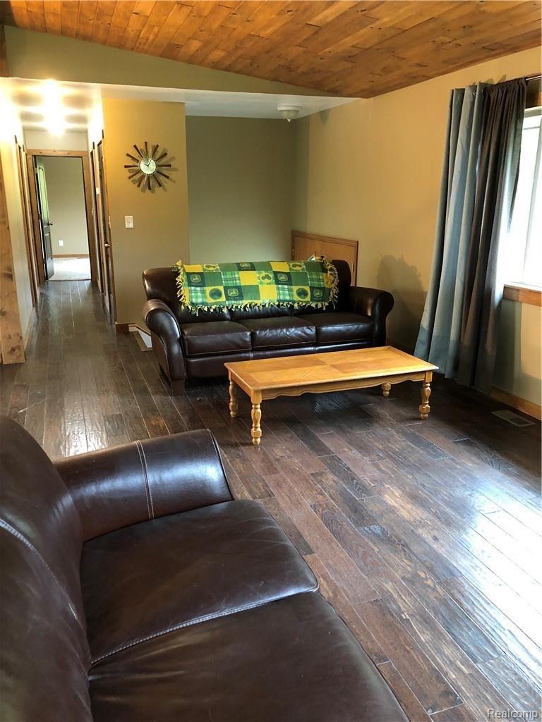 7480 Linden Road Fenton, MI 48430 - Photo 48 of 71 IMG_0956.JPG