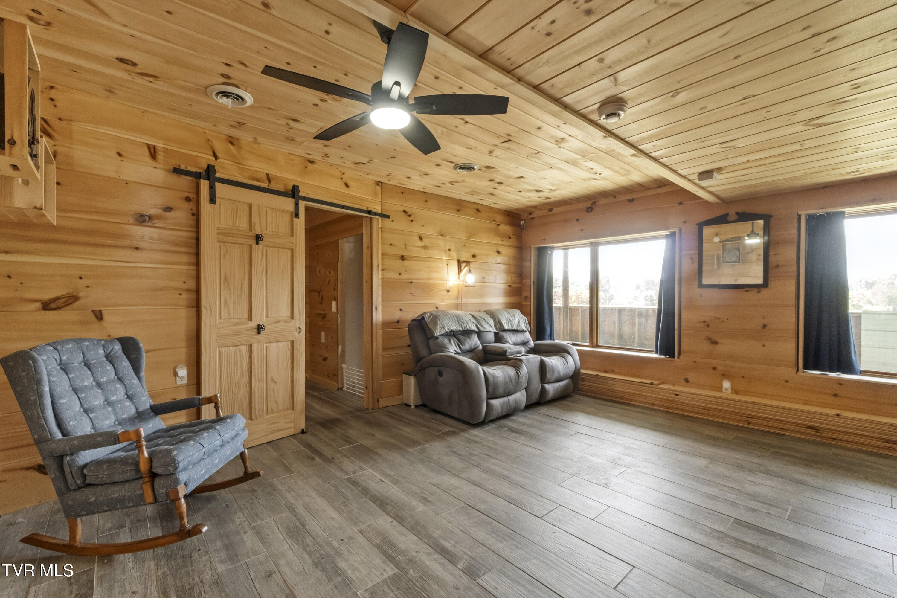 1600 Red Hill Road Greeneville, TN 37743 - Photo 49 of 73 Johnson Den 2 DSC05731