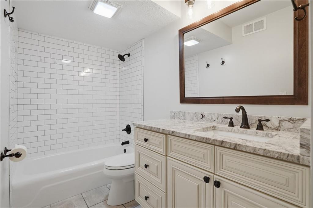 3091 Colonial Way, Unit M2 Atlanta, GA 30341 - Photo 13 of 21