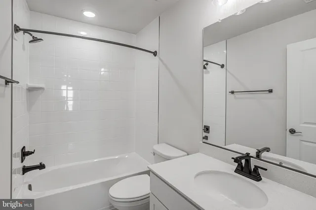 $449,999 | 35615 Pine Needle Lane, Locust Grove, VA 22508