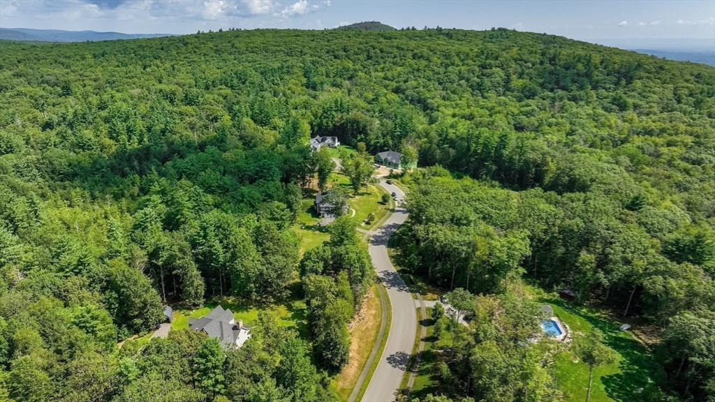 7 Quigley Road Southampton, MA 01073 - Photo 17 of 32