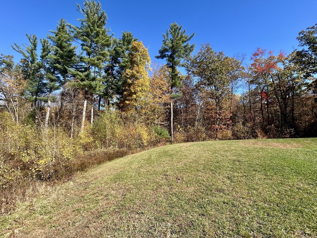 7 Quigley Road Southampton, MA 01073 - Photo 28 of 33