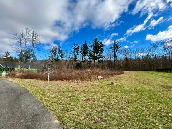 $179,900 | 7 Quigley Road, Southampton, MA 01073