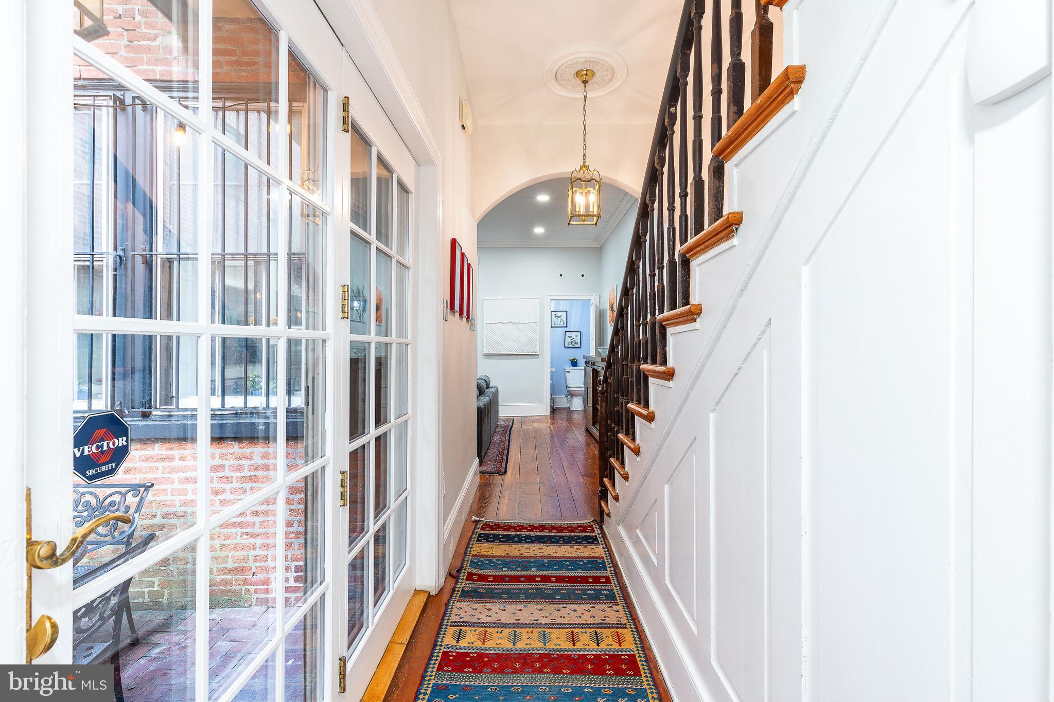 517 Pine Street Philadelphia, PA 19106 - Photo 19 of 63