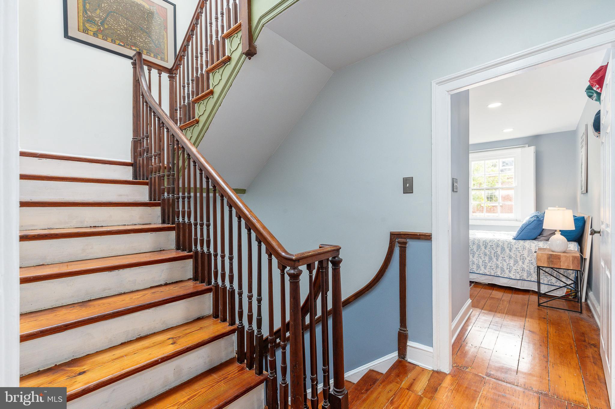 517 Pine Street Philadelphia, PA 19106 - Photo 44 of 63 a view of entryway and hall with wooden floor