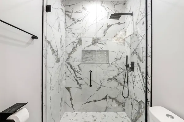 $2,600 | 4605 South Langley Avenue, Unit 2, Chicago, IL 60653