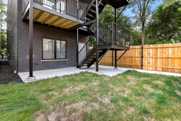 $2,600 | 4605 South Langley Avenue, Unit 2, Chicago, IL 60653