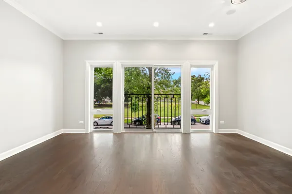 $2,600 | 4605 South Langley Avenue, Unit 2, Chicago, IL 60653