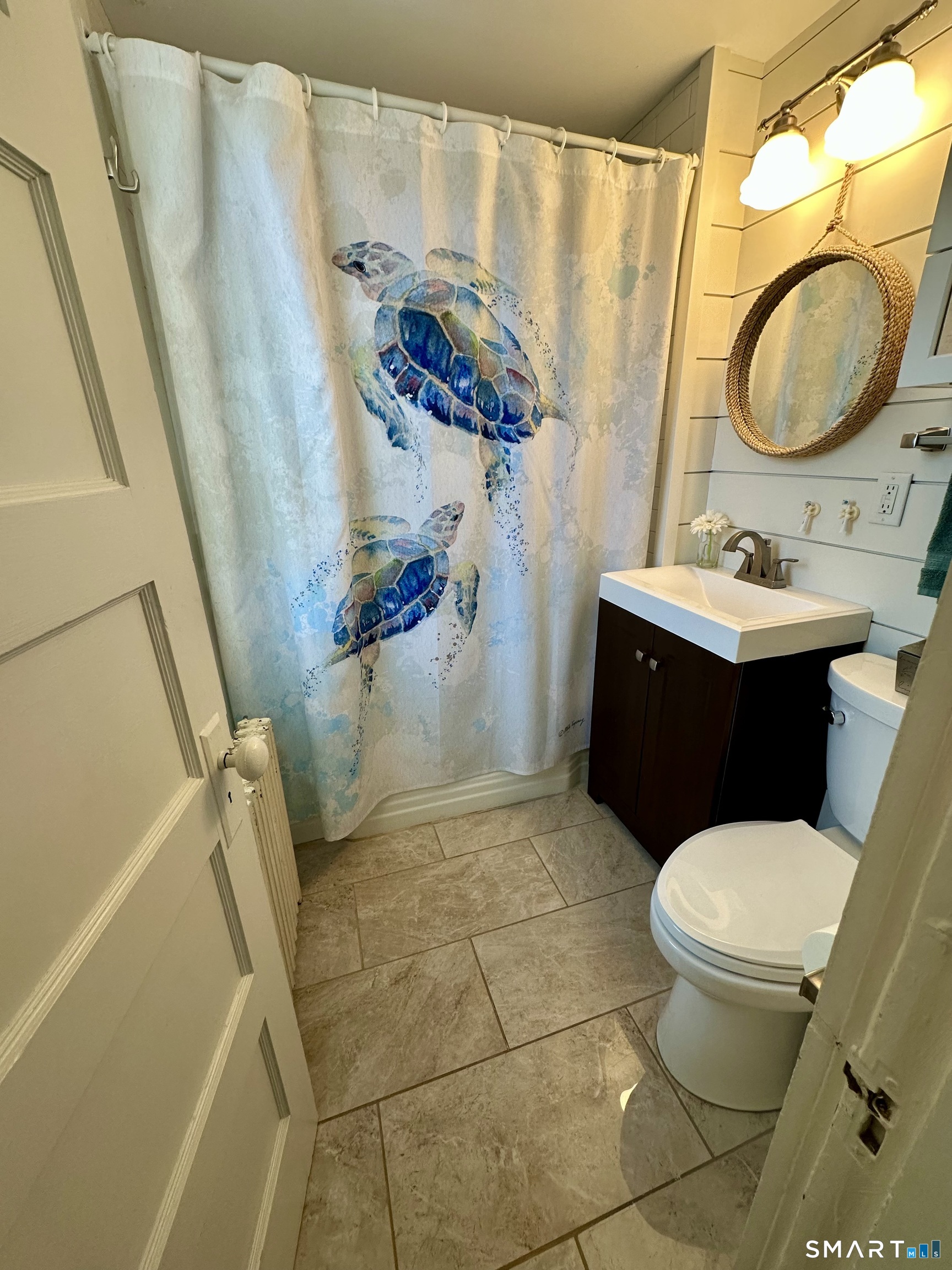 36 Attawan Road East Lyme, CT 06357 - Photo 32 of 40 Upstairs Full Bath with Tub / Shower