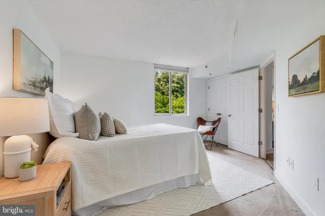 $675,000 | 1276 North Wayne Street, Unit 300, Arlington, VA 22201