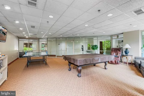 $675,000 | 1276 North Wayne Street, Unit 300, Arlington, VA 22201