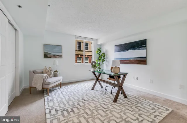 $675,000 | 1276 North Wayne Street, Unit 300, Arlington, VA 22201