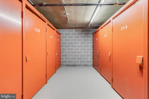 $675,000 | 1276 North Wayne Street, Unit 300, Arlington, VA 22201