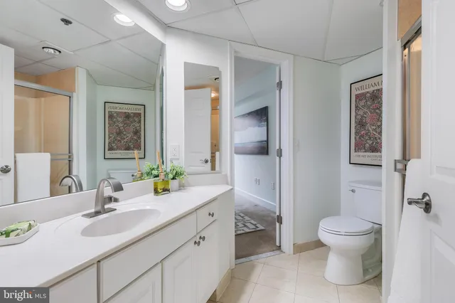 $675,000 | 1276 North Wayne Street, Unit 300, Arlington, VA 22201