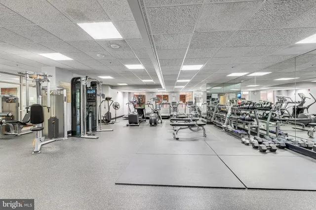 $675,000 | 1276 North Wayne Street, Unit 300, Arlington, VA 22201