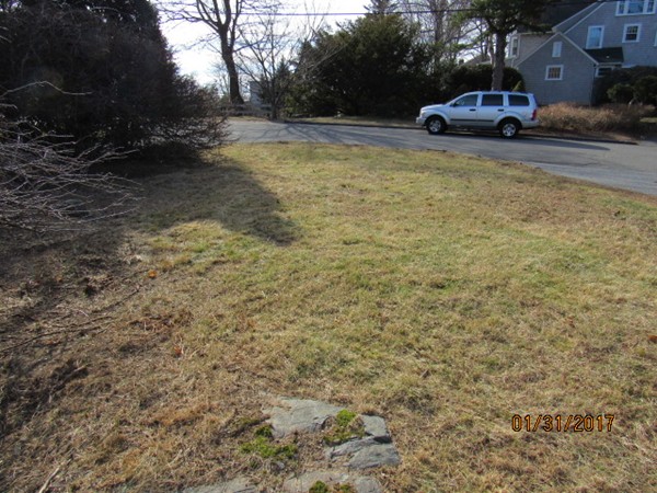 74 Bubier Road Marblehead, MA 01945 - Photo 9 of 9 Gallery Image 9