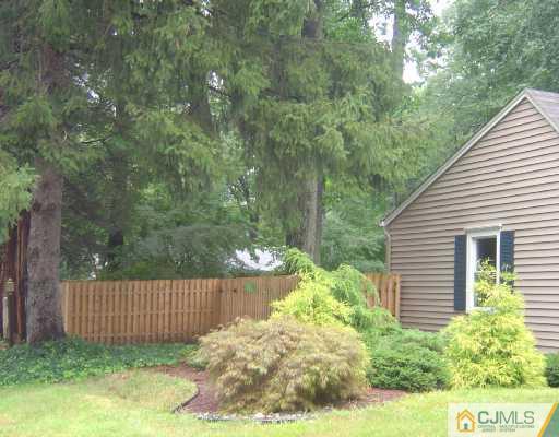 425 Huff Road North Brunswick, NJ 08902 - Photo 2 of 8 Gallery Image 2