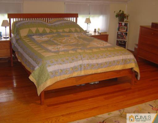 425 Huff Road North Brunswick, NJ 08902 - Photo 7 of 8 Gallery Image 7