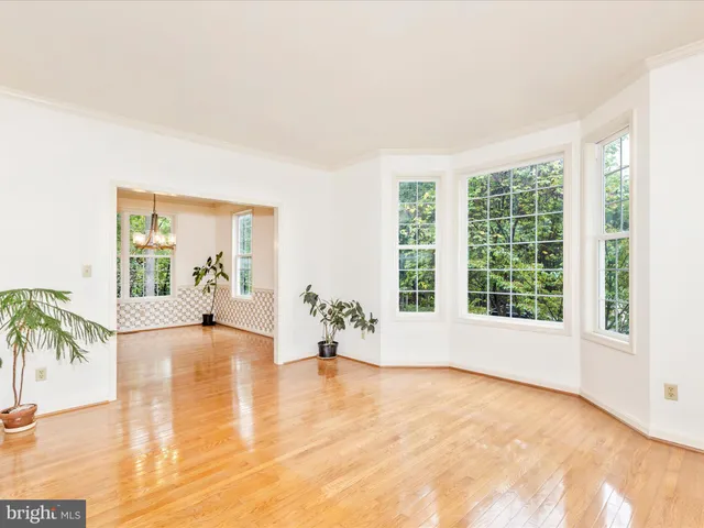 $699,900 | 318 Copper Oaks Drive, Woodsboro, MD 21798