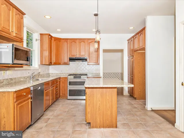 $699,900 | 318 Copper Oaks Drive, Woodsboro, MD 21798