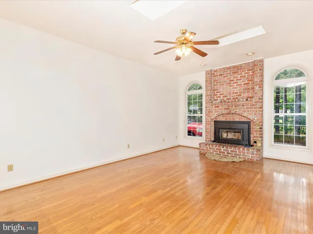 $699,900 | 318 Copper Oaks Drive, Woodsboro, MD 21798