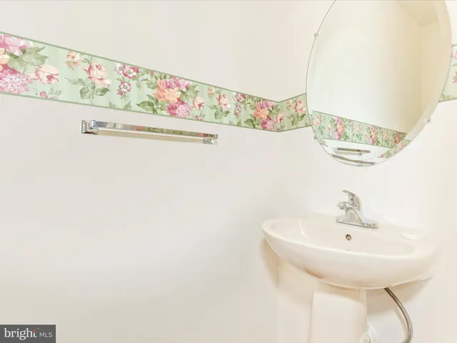 $699,900 | 318 Copper Oaks Drive, Woodsboro, MD 21798