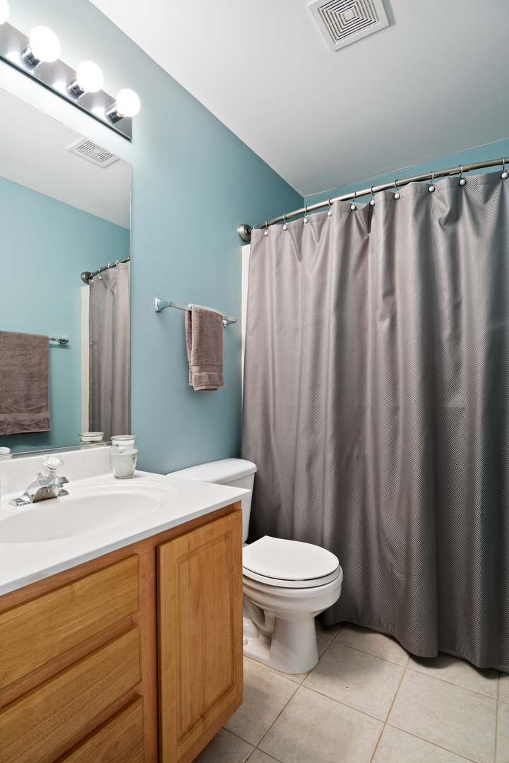 610 Daisy Lane Roselle, IL 60172 - Photo 19 of 23