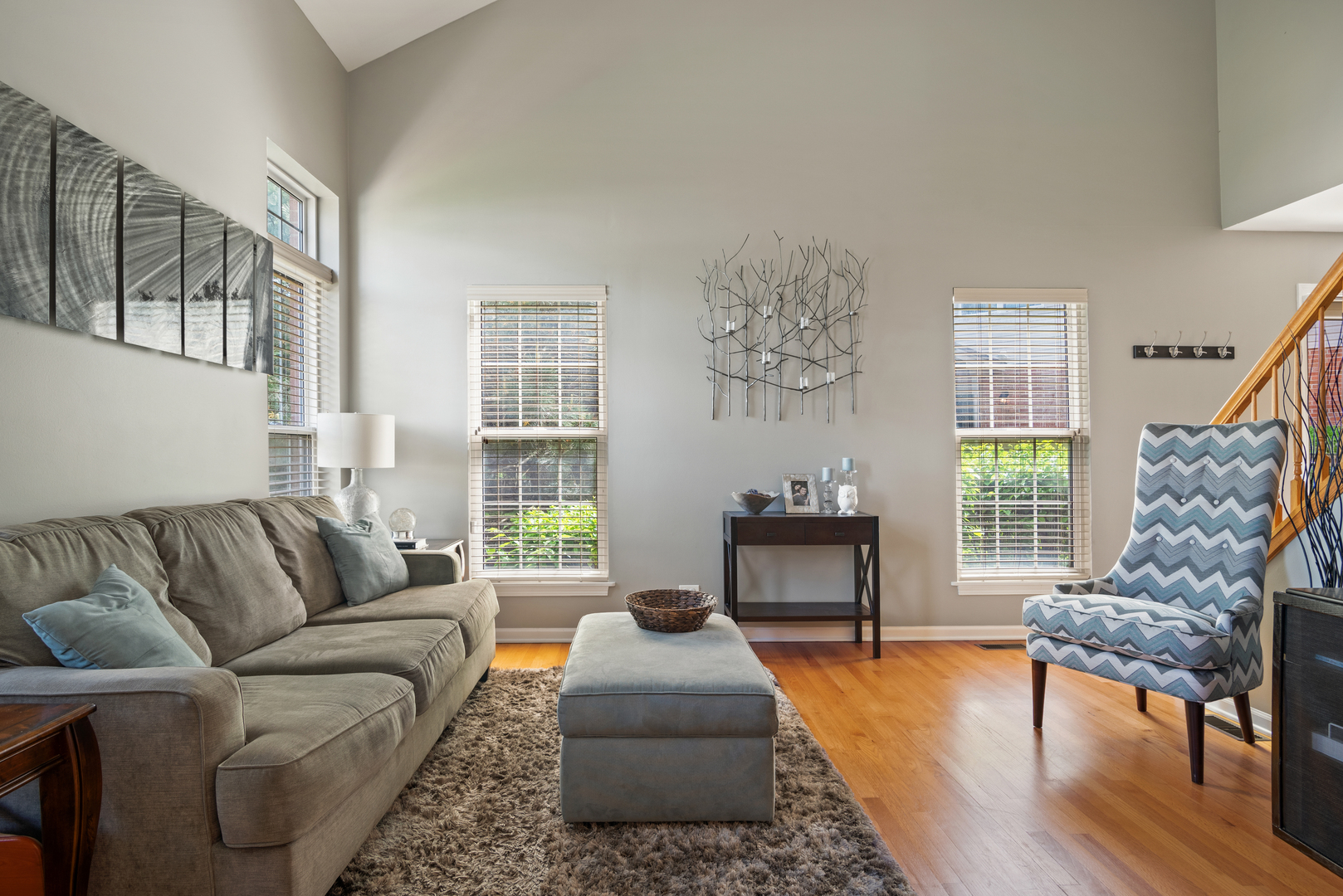 610 Daisy Lane Roselle, IL 60172 - Photo 4 of 23