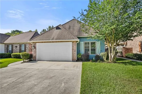 $300,000 | 262 Lourdes Lane, Covington, LA 70435